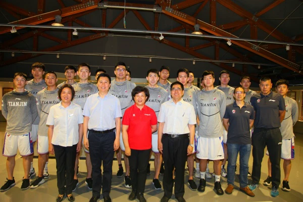 适合不同年龄段篮球爱好者的体能训练方案_0